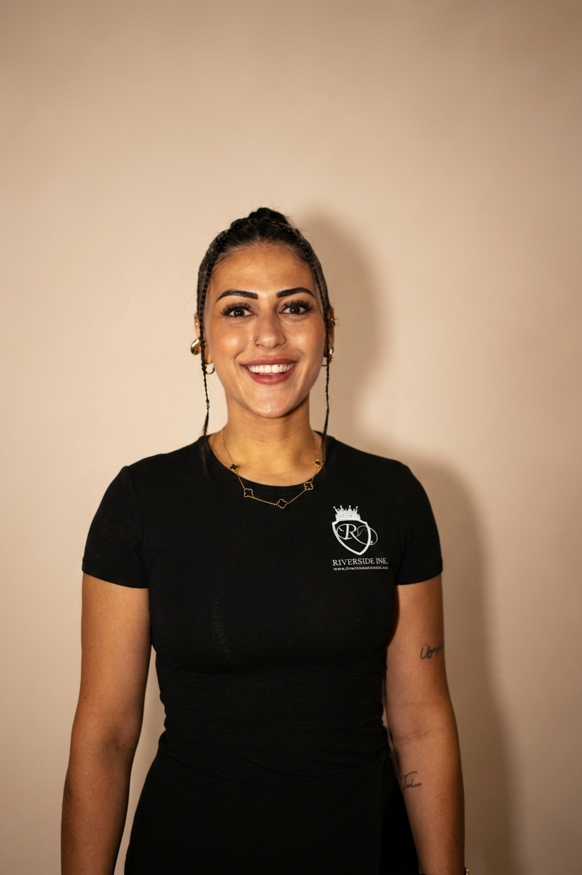 Ferri – Beauty Assistent bei Riverside Beauty